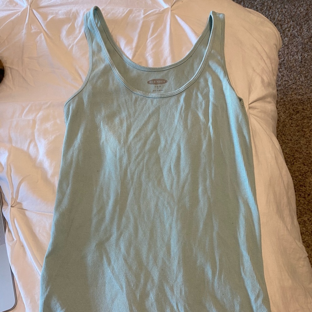 Old Navy slim fit tank